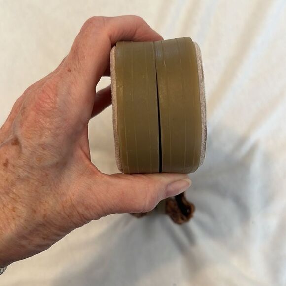 Montego Bay size 81/2 W comfy tan and brown slide sandals look new - Picture 7 of 17